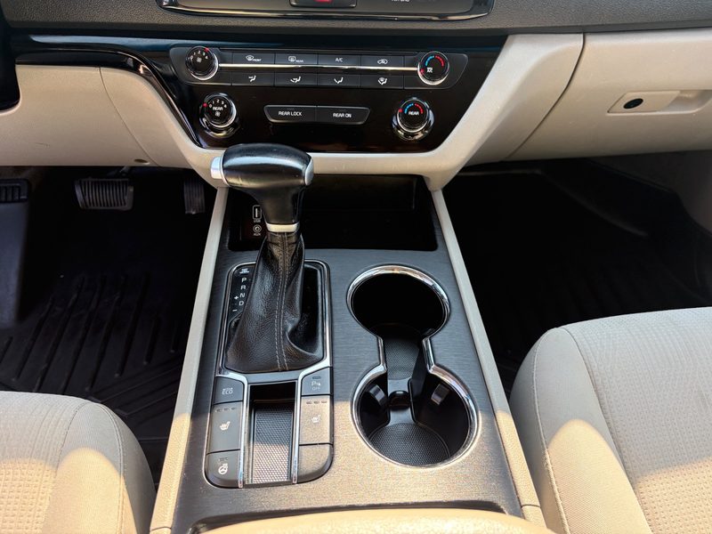 2020 KIA SEDONA LX+ | Power Doors | Heated Seats | 8 Passenger  — photo 26
