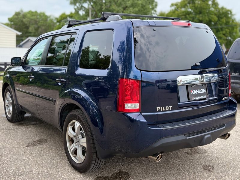 2015 HONDA PILOT EX-L AWD | Rear Entertainment | One Owner | No Accidents | 2 Sets of Tires — photo 6
