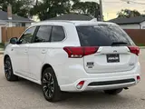 2018 MITSUBISHI OUTLANDER PHEV SE TOURING | One Owner | No Accidents — photo 3