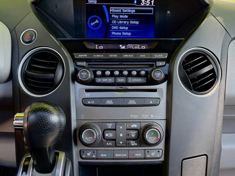 2015 HONDA PILOT EX-L AWD | Rear Entertainment | One Owner | No Accidents | 2 Sets of Tires — photo 13