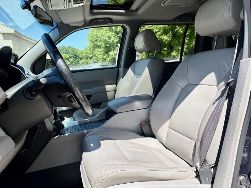 2015 HONDA PILOT EX-L AWD | Rear Entertainment | One Owner | No Accidents | 2 Sets of Tires — photo 15