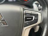 2018 MITSUBISHI OUTLANDER PHEV SE TOURING | One Owner | No Accidents — photo 18