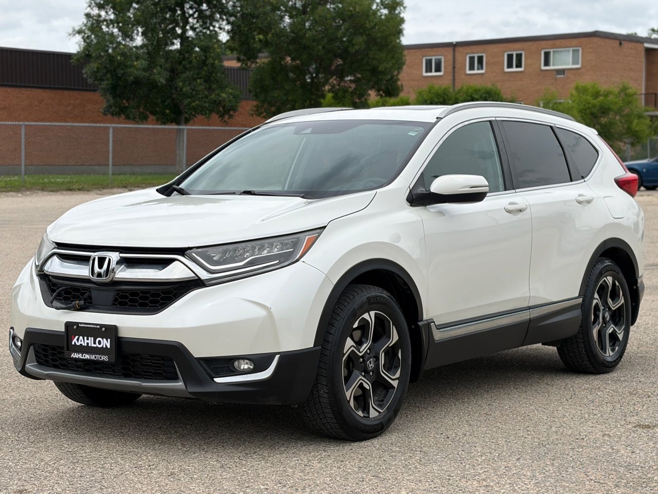 2017 HONDA CR-V TOURING for sale in Winnipeg, Manitoba — photo 1 of 18
