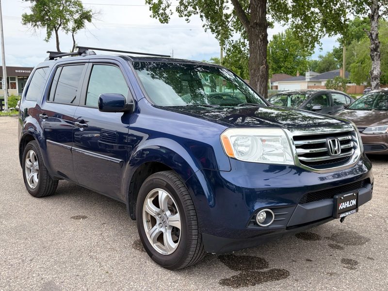 2015 HONDA PILOT EX-L AWD | Rear Entertainment | One Owner | No Accidents | 2 Sets of Tires — photo 2