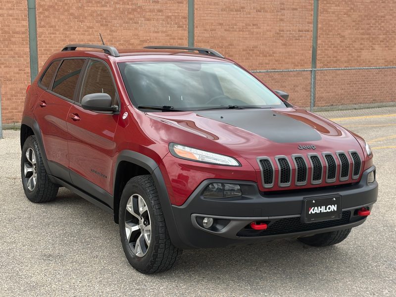 2015 JEEP CHEROKEE Trailhawk | Local Manitoba Vehicle — photo 6