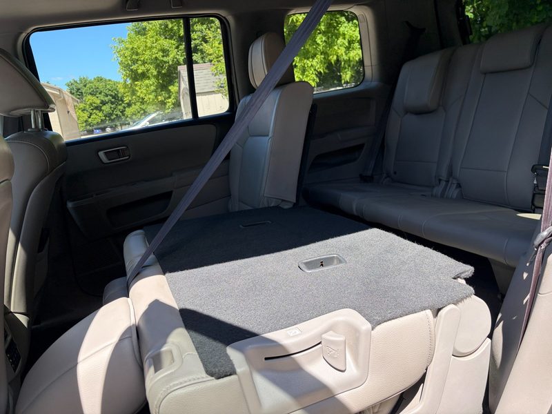 2015 HONDA PILOT EX-L AWD | Rear Entertainment | One Owner | No Accidents | 2 Sets of Tires — photo 18