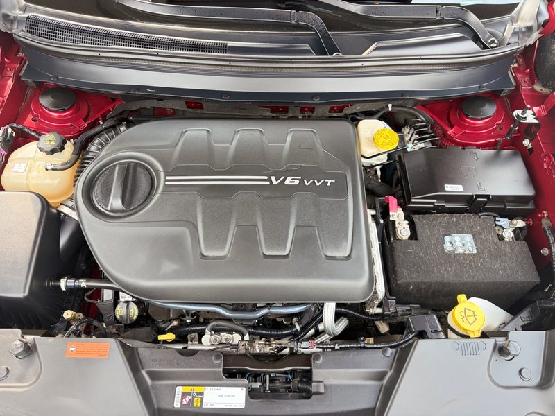 2015 JEEP CHEROKEE Trailhawk | Local Manitoba Vehicle — photo 38