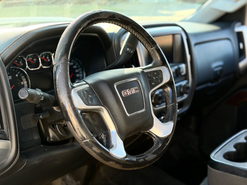 2017 GMC SIERRA 2500HD SLE 6.0L V8 | Local Truck — photo 10