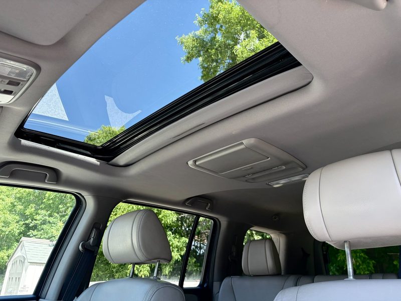 2015 HONDA PILOT EX-L AWD | Rear Entertainment | One Owner | No Accidents | 2 Sets of Tires — photo 19