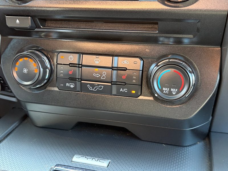 2015 FORD F-150 XLT FX4 | 3.5L EcoBoost | BC Vehicle | 8-Inch Screen — photo 26