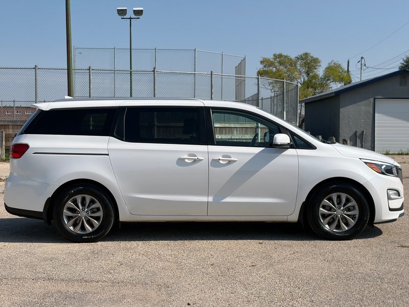 2020 KIA SEDONA LX+ | Power Doors | Heated Seats | 8 Passenger  — photo 6